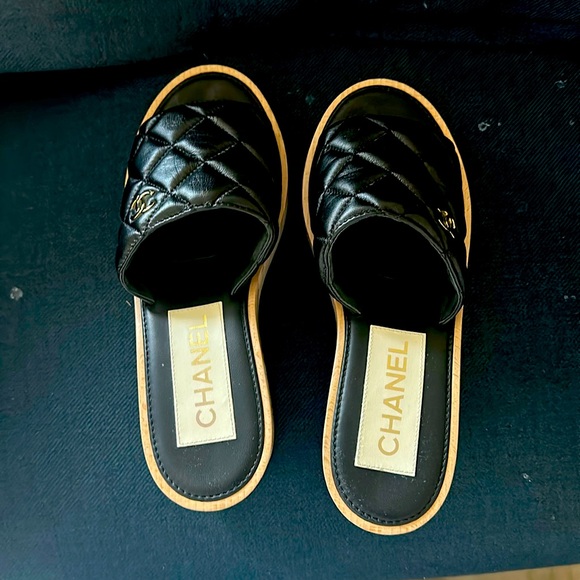 Chanel platforms, black, barely worn - Picture 1 of 5